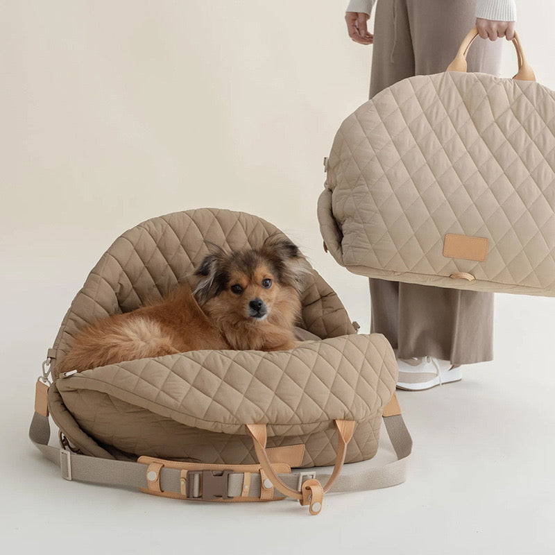 Travel Buddy: Deluxe Portable Dog & Cat Car Safety Seat