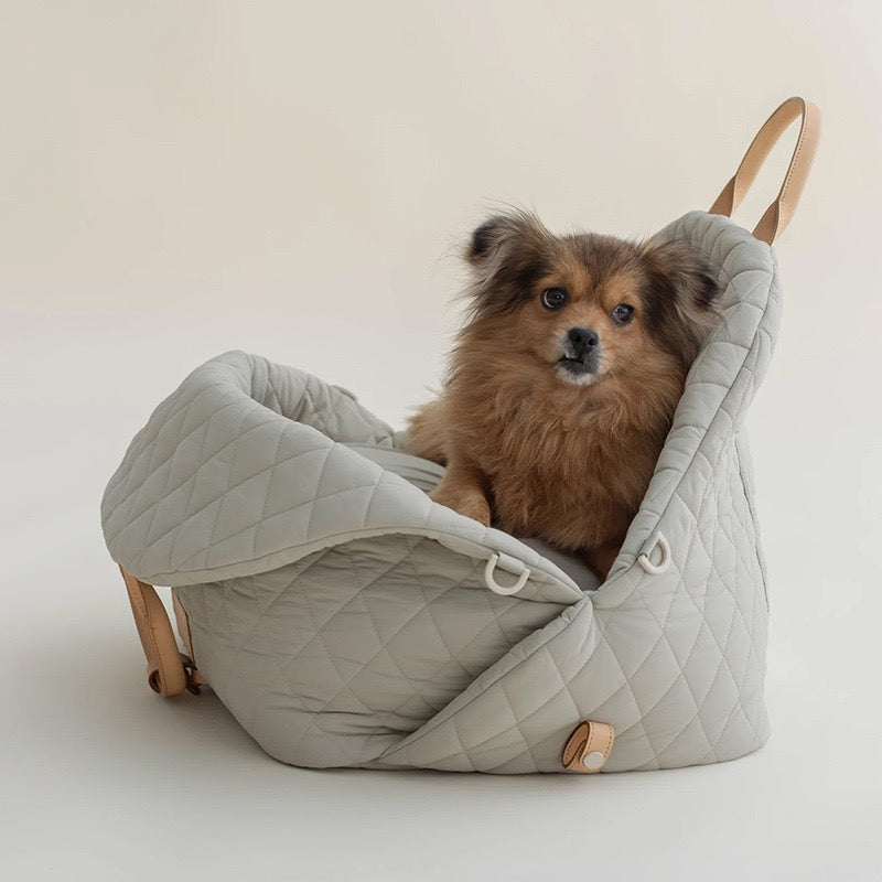 Travel Buddy: Deluxe Portable Dog & Cat Car Safety Seat